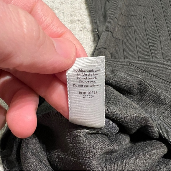 Lucy Activewear Half Zip Sweatshirt long sleeve shirt Women’s Medium - Picture 6 of 8